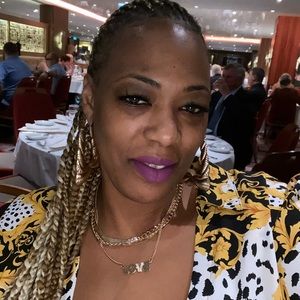 Meet your Posher, Lolita